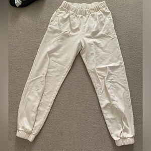 Brandy Melville Sweatpants in cream